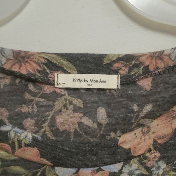 Floral long sleeves - Picture 3 of 4